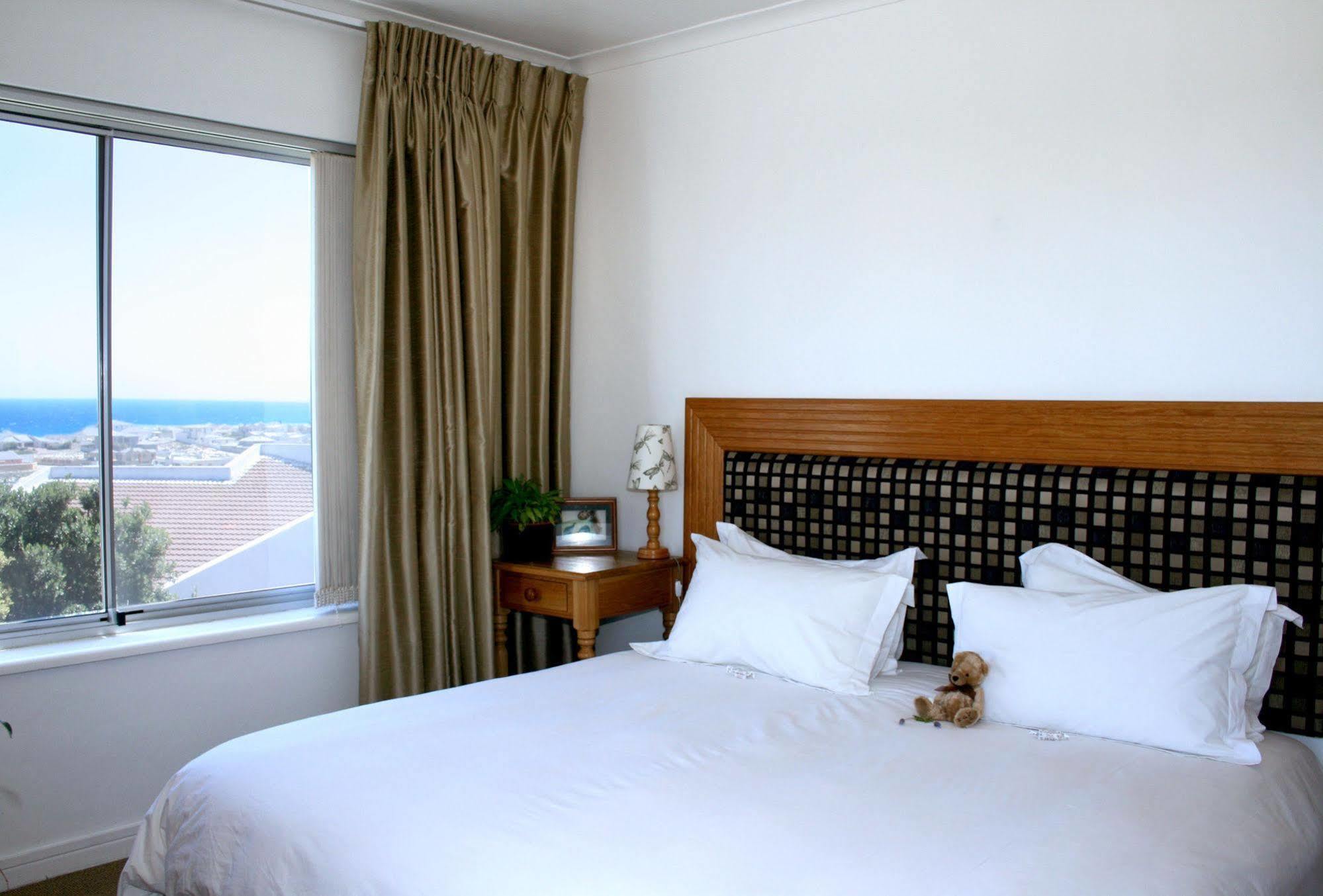 Bloubergstrand Sunset Guest house
